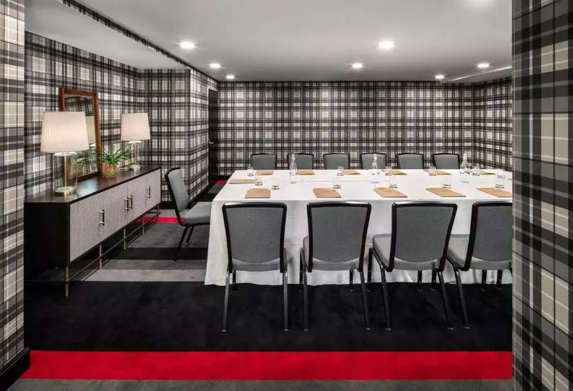 ホテル Graduate By Hilton Columbus