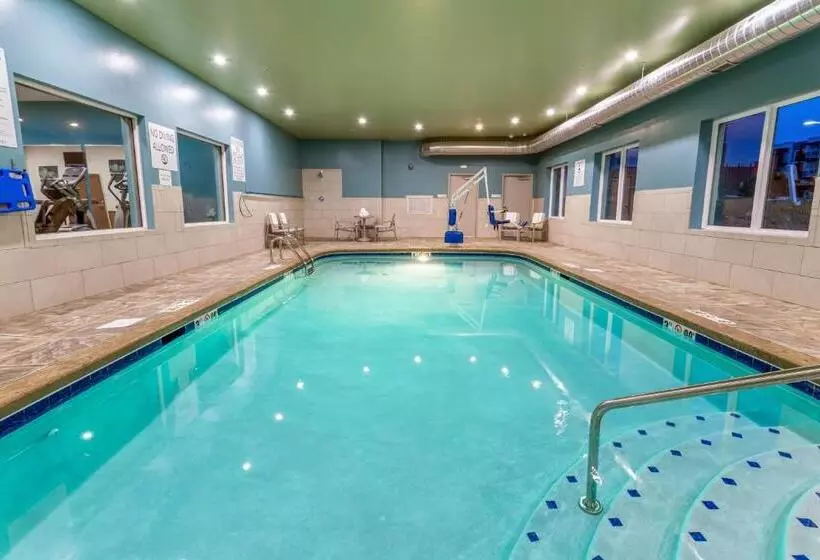 Hotelli Holiday Inn Express & Suites   Columbus   Worthington, An Ihg