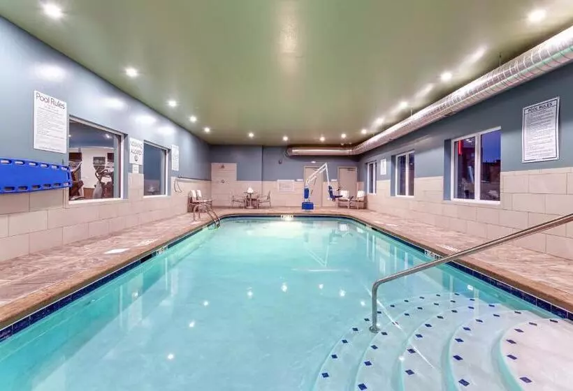 Hotelli Holiday Inn Express & Suites   Columbus   Worthington, An Ihg