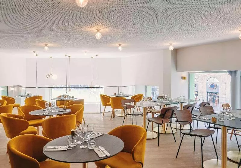 ホテル Mercure Marseille Canebiere Vieuxport