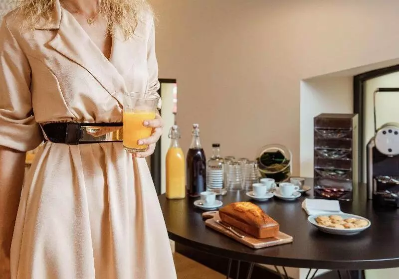 ホテル Mercure Marseille Canebiere Vieuxport