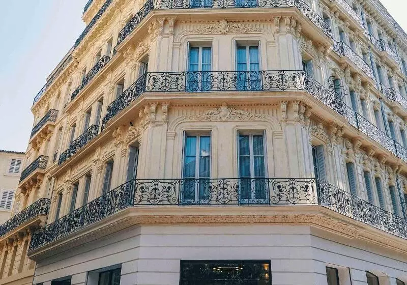 ホテル Mercure Marseille Canebiere Vieuxport