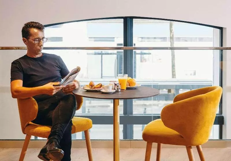 ホテル Mercure Marseille Canebiere Vieuxport