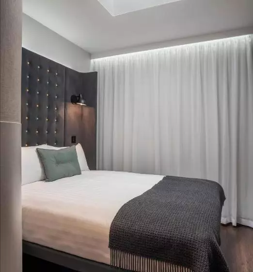 ホテル Point A Kensington Olympia