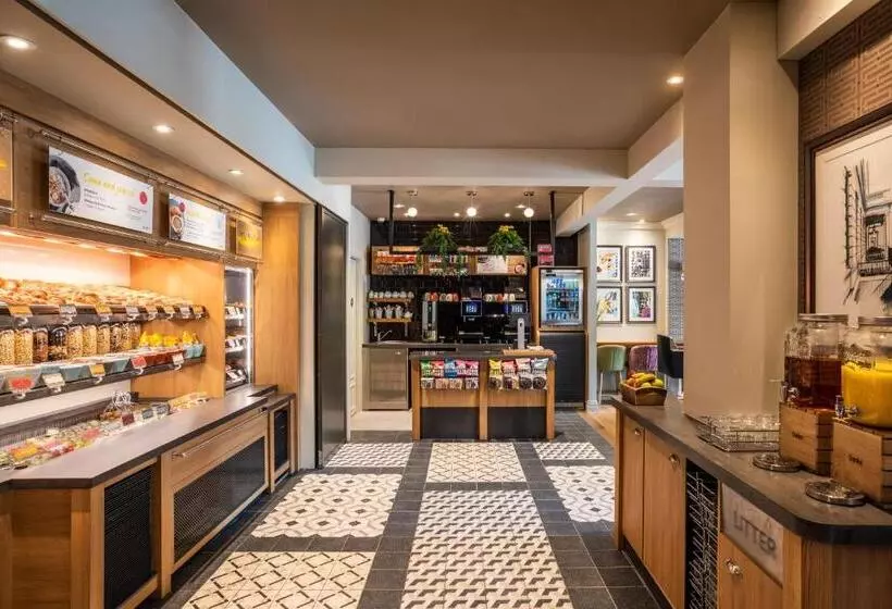 ホテル Point A Kensington Olympia