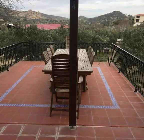 ホテル Od Urla Misafirhane