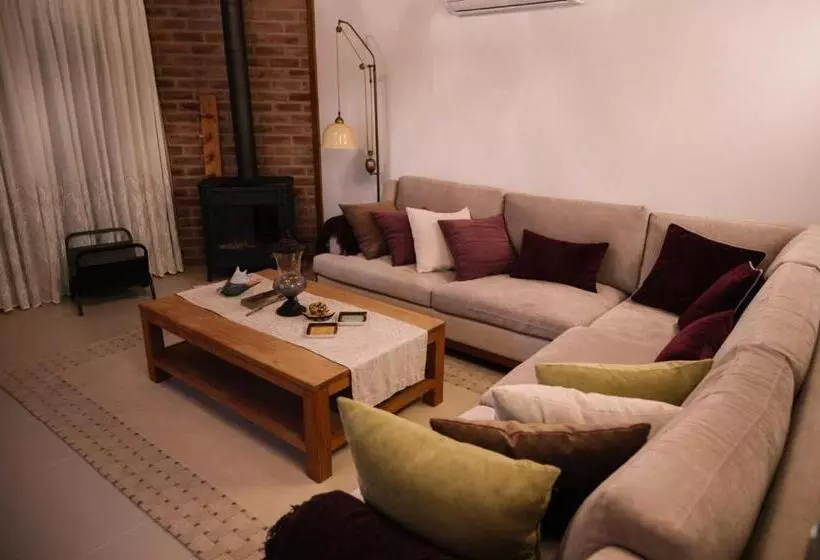 ホテル Od Urla Misafirhane