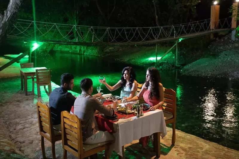 Hotelli Suna Villages