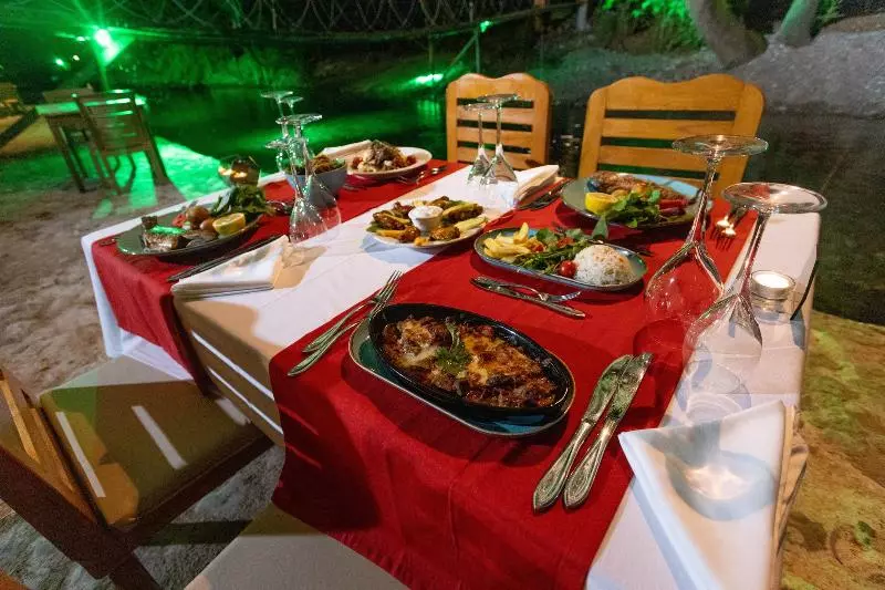 Hotelli Suna Villages