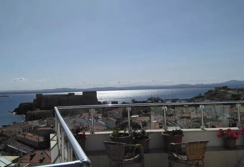 تختخواب و صبحانه Adali Guest House