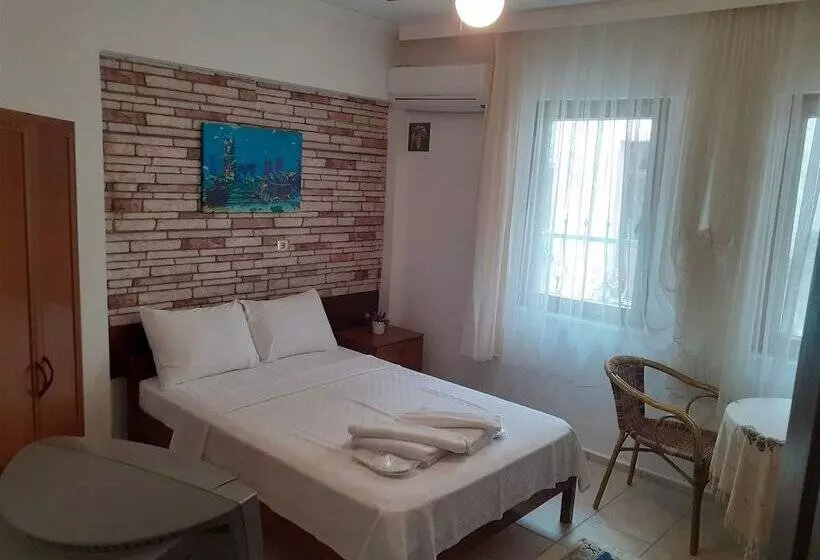 تختخواب و صبحانه Adali Guest House
