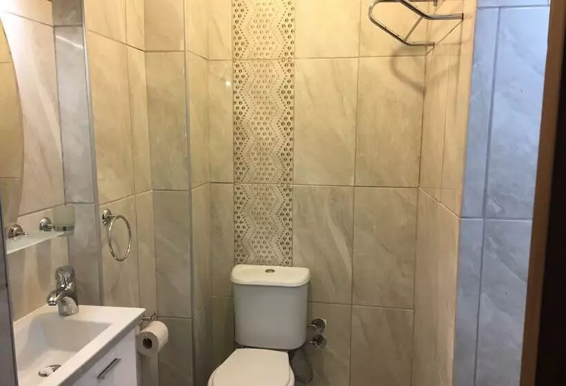 تختخواب و صبحانه Adali Guest House
