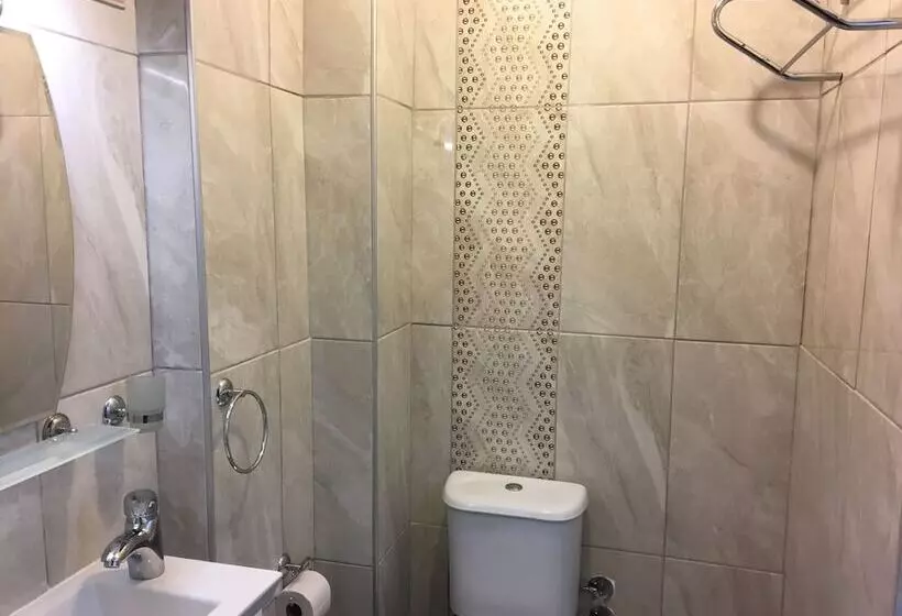 تختخواب و صبحانه Adali Guest House