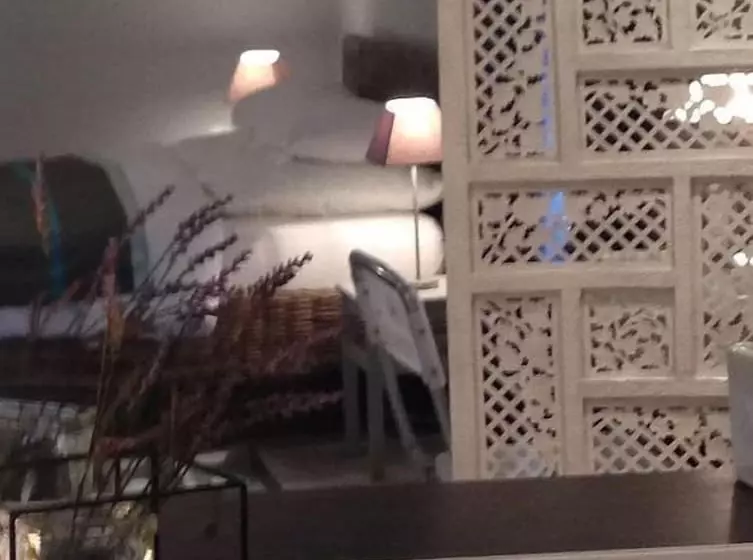 تختخواب و صبحانه La Maison Des Capucines