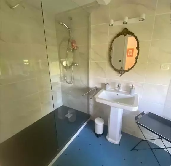 Aamiaismajoitus (B&B) Le Chevalier Noir