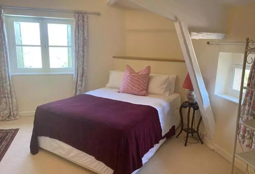 Aamiaismajoitus (B&B) Le Chevalier Noir