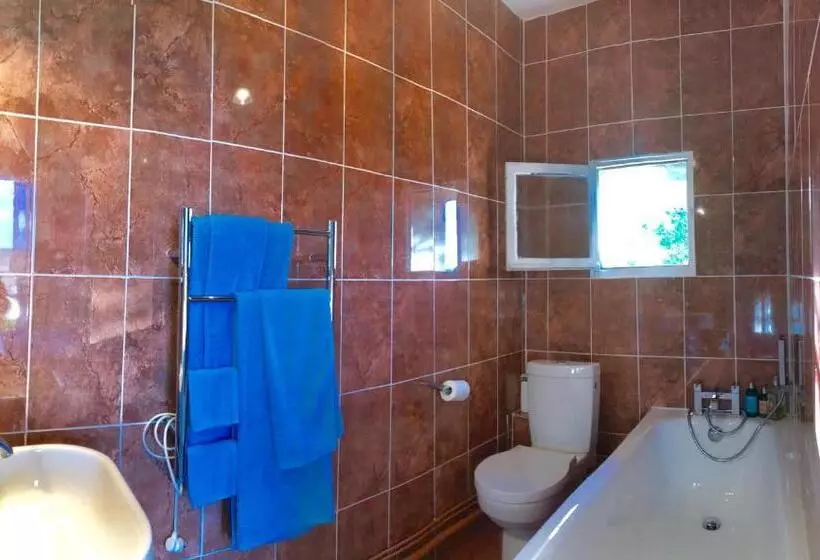 Aamiaismajoitus (B&B) Le Chevalier Noir