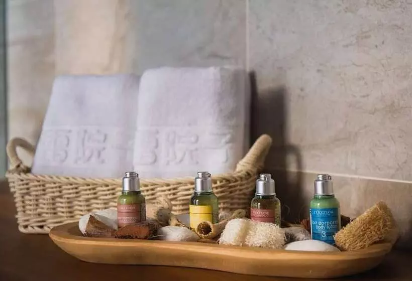 تختخواب و صبحانه Lei Garden Inn