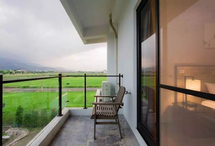 تختخواب و صبحانه Lei Garden Inn