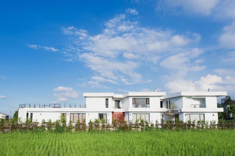 تختخواب و صبحانه Lei Garden Inn