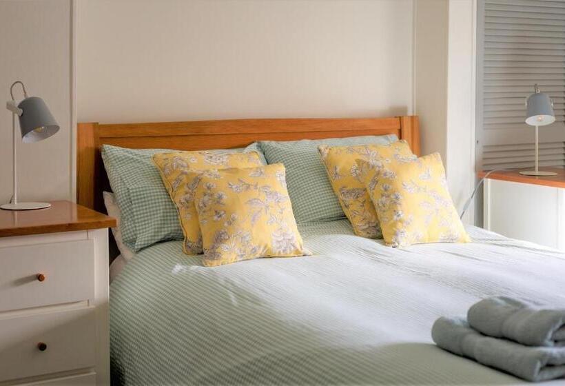 Bed and Breakfast Little Pengelly Farm