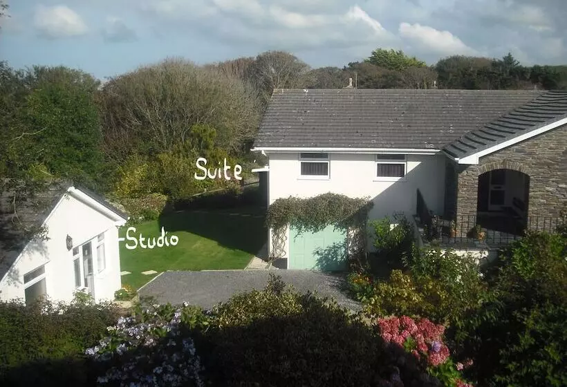 Clouds Bed And Breakfast