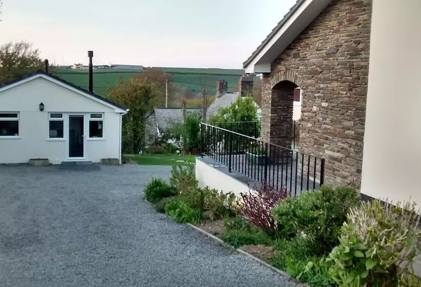 Clouds Bed And Breakfast