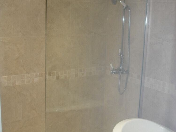 Clouds Bed And Breakfast