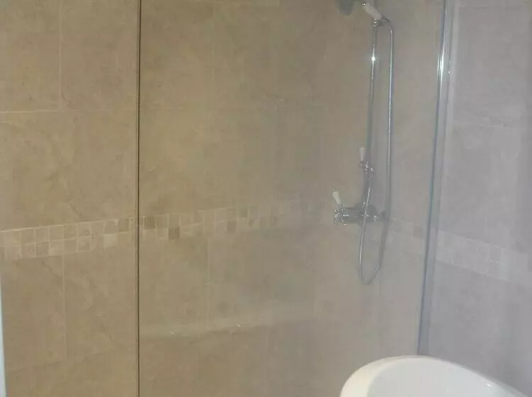 Clouds Bed And Breakfast