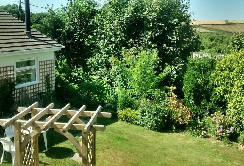 Clouds Bed And Breakfast