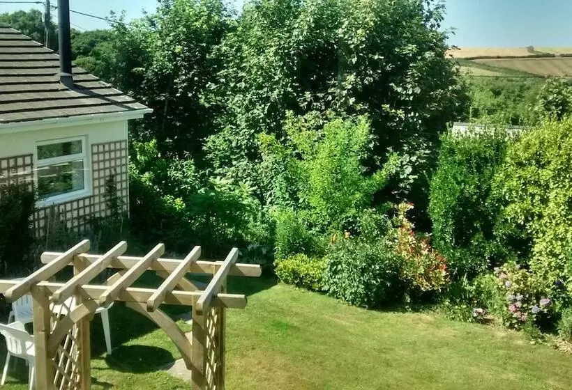 Clouds Bed And Breakfast