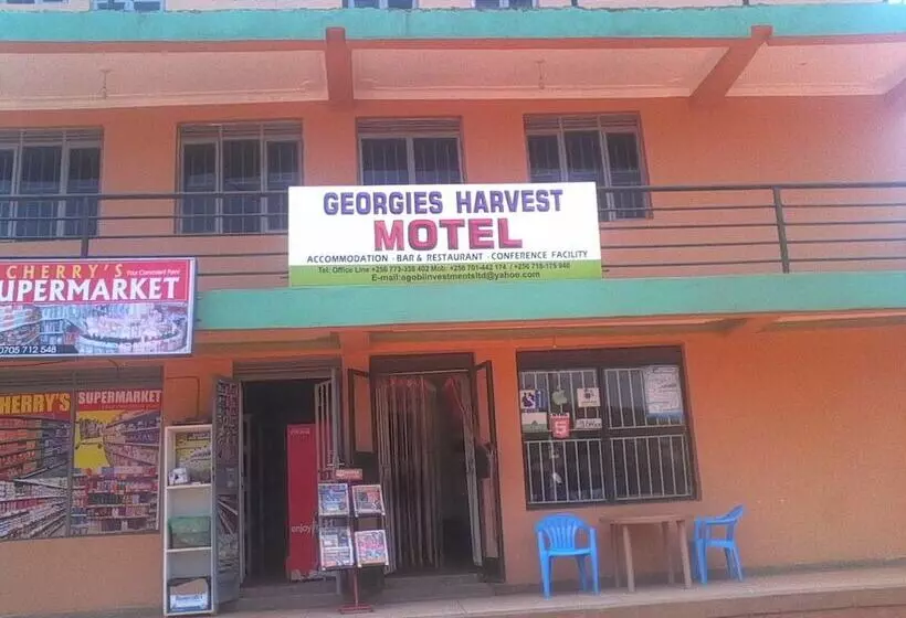 Georgies Harvest Motel