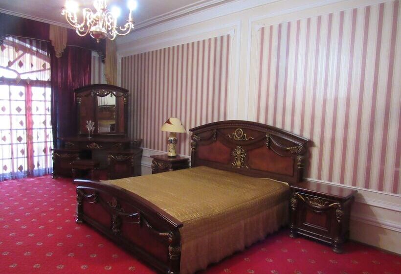 مسافرخانه Mir Abdullo