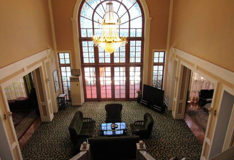 مسافرخانه Mir Abdullo