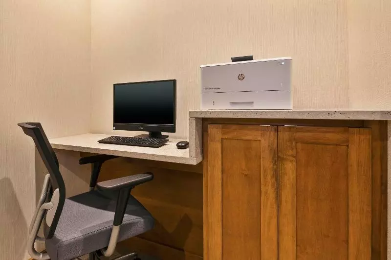 Hotelli Fairfield Inn & Suites By Marriott Kalamazoo