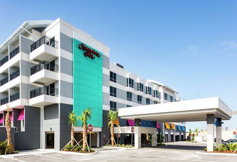 Отель Hampton Inn Dunedin