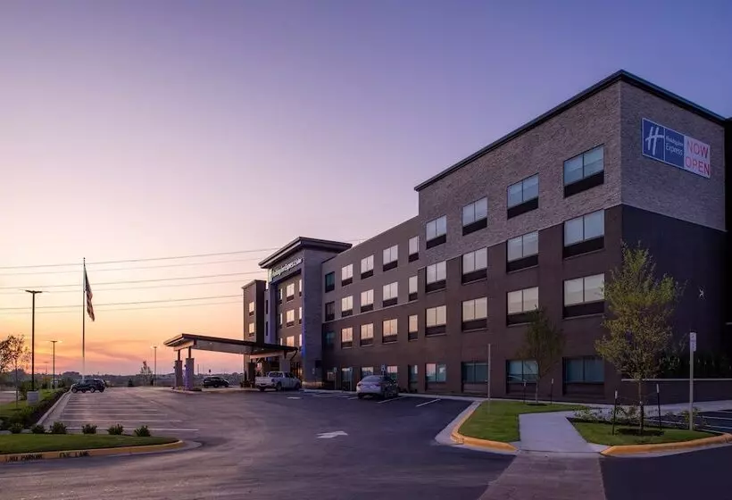 Hotelli Holiday Inn Express & Suites   Olathe West, An Ihg