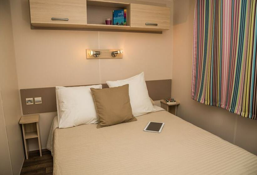 ホテル L Ecolodge L Etoile D Argens