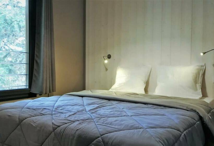 ホテル L Ecolodge L Etoile D Argens