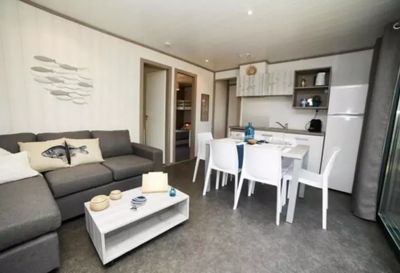 ホテル L Ecolodge L Etoile D Argens