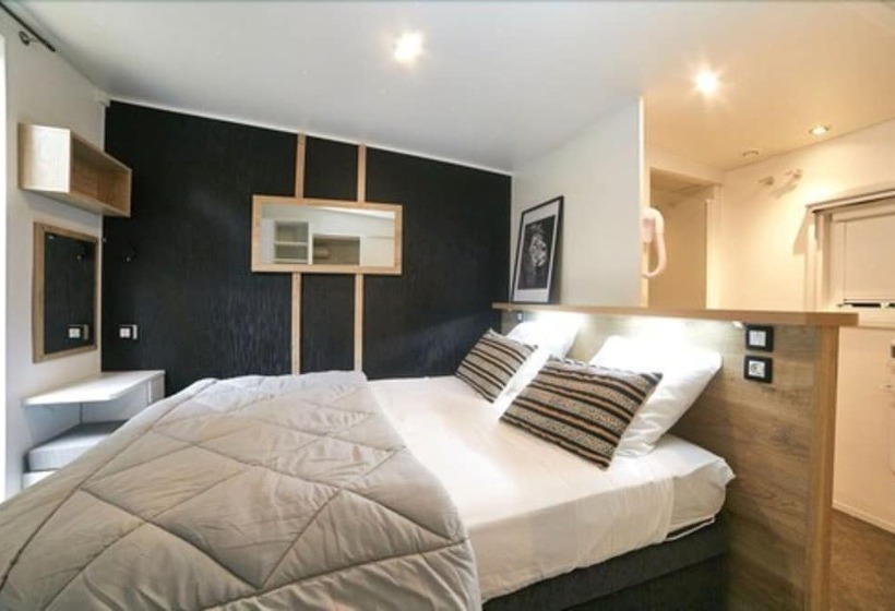 ホテル L Ecolodge L Etoile D Argens