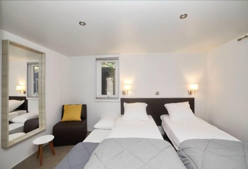 ホテル L Ecolodge L Etoile D Argens