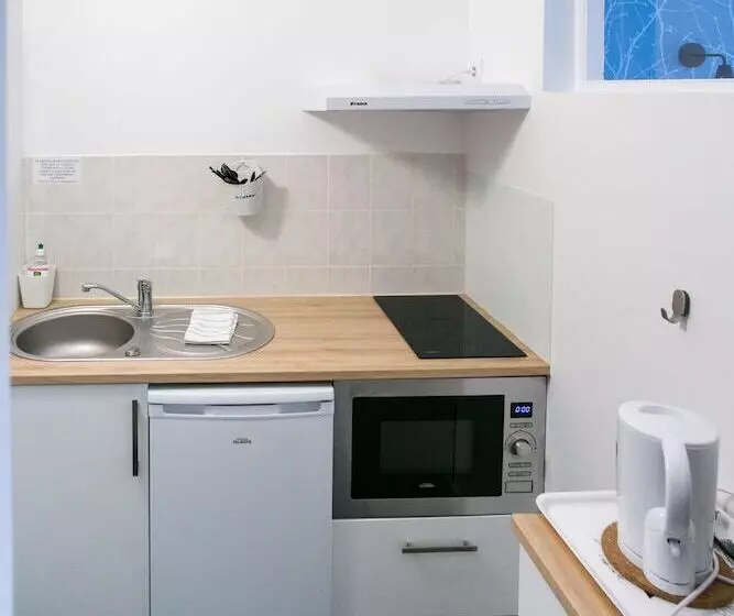 Hotelli Le Cotentin Appart Hôtels & Restaurant Le Cot