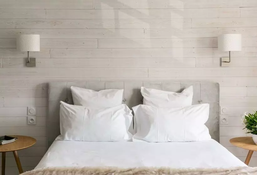 Hotelli Le Cotentin Appart Hôtels & Restaurant Le Cot