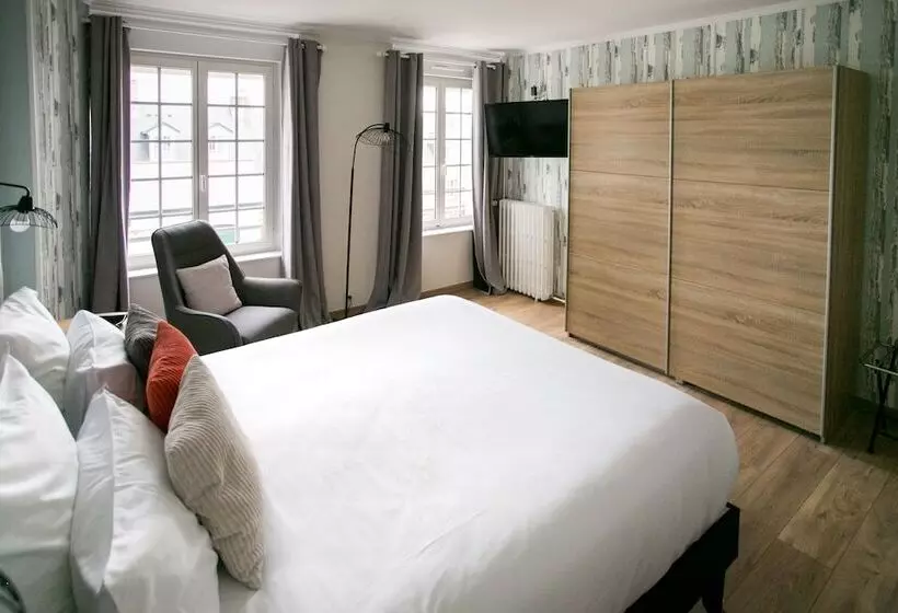 Hotelli Le Cotentin Appart Hôtels & Restaurant Le Cot