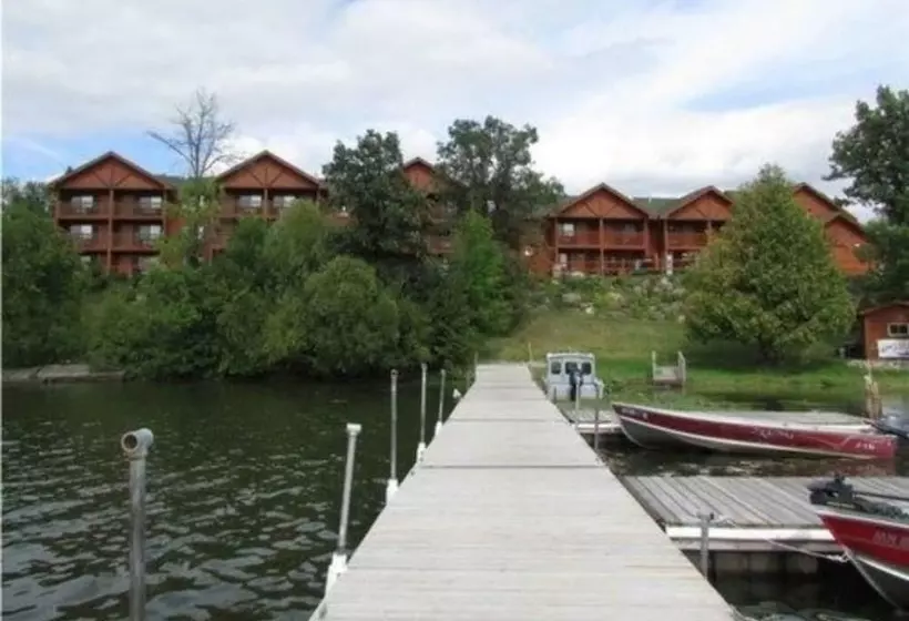 Hotelli Oveson Pelican Lake Resort And Inn