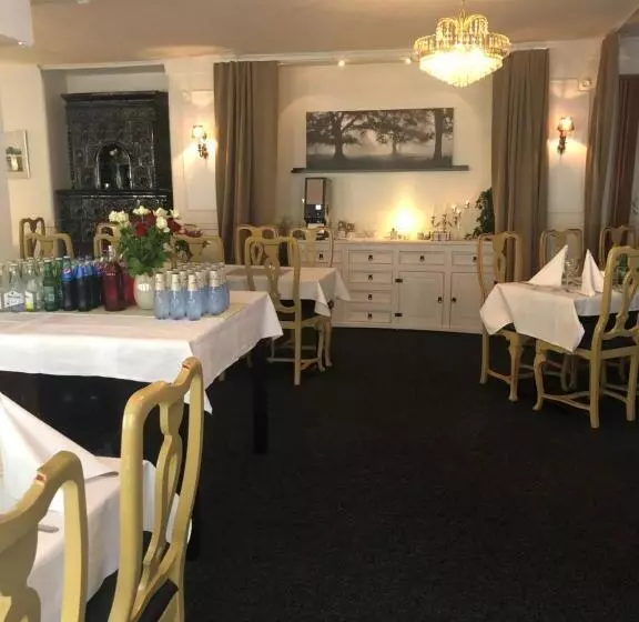 Hotelli Vardshuset Hwitan