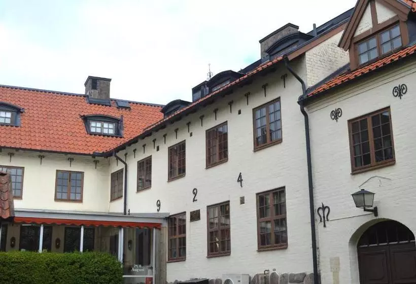 Hotelli Vardshuset Hwitan