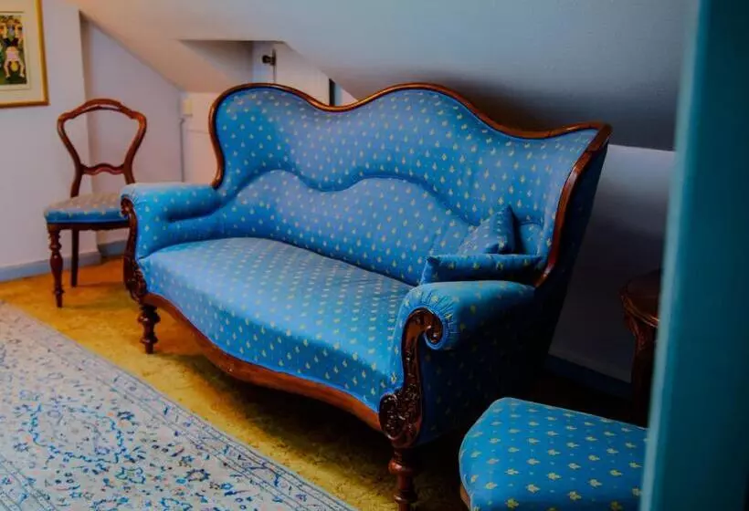 Hotelli Vardshuset Hwitan