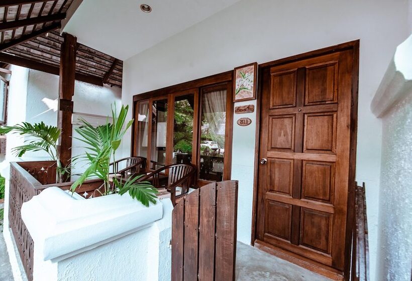 בית מלון כפרי Vila Villa Resort In Town